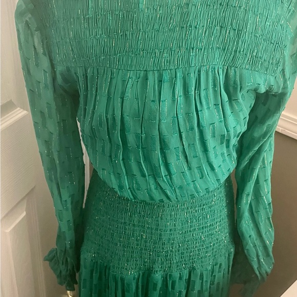 Anthropologie đź’š Green Smocked Maxi Dress - Picture 3 of 8